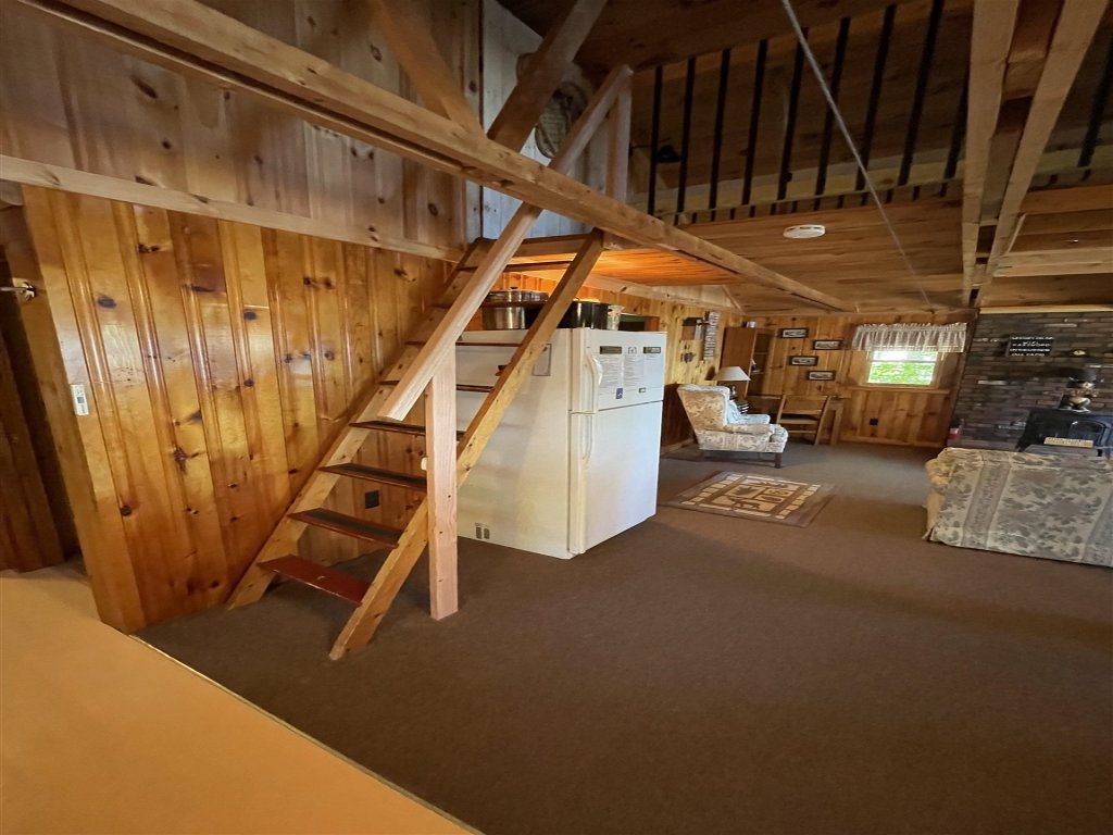 MOOSEY ON INN LIMIT 8 Vacation Rental in Maine - RedAwning