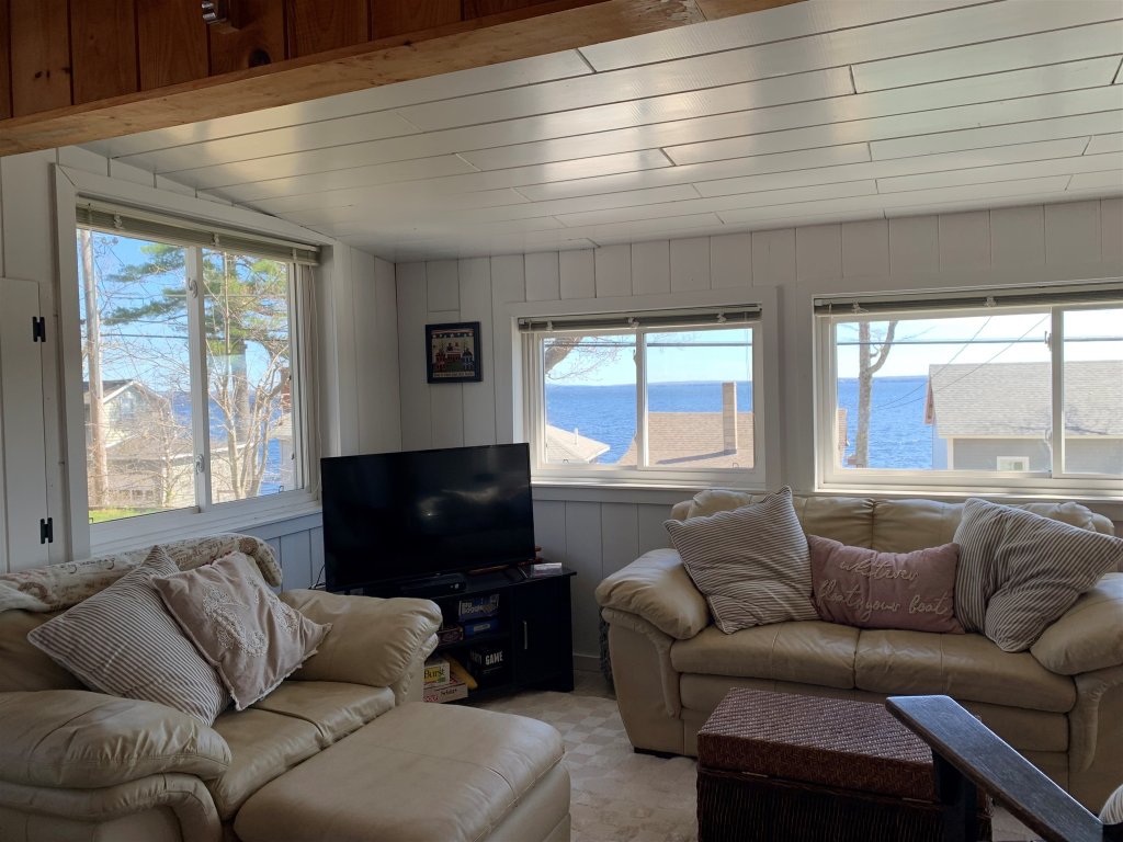 LIVIN THE DREAM LIMIT 6 Vacation Rental in Maine - RedAwning