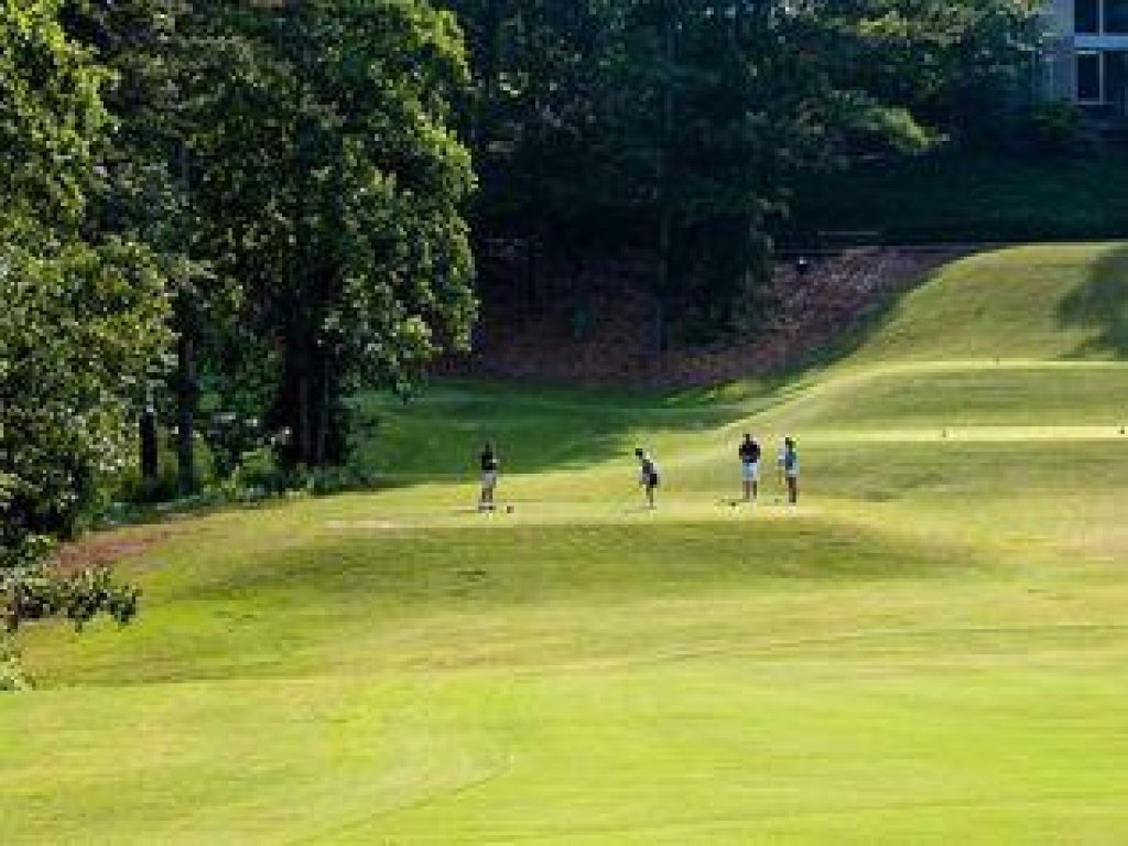 Lake side Keowee Condo w/ Amenities, 12 m Clemson Vacation Rental in South Carolina - RedAwning