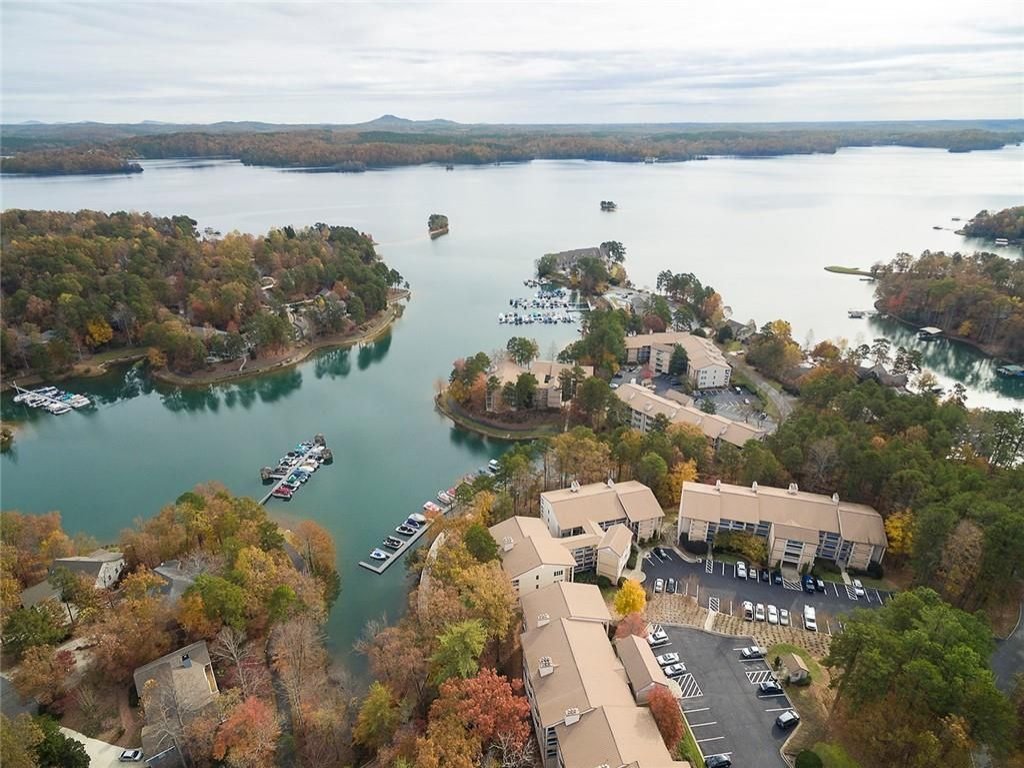 Lake side Keowee Condo w/ Amenities, 12 m Clemson Vacation Rental in South Carolina - RedAwning