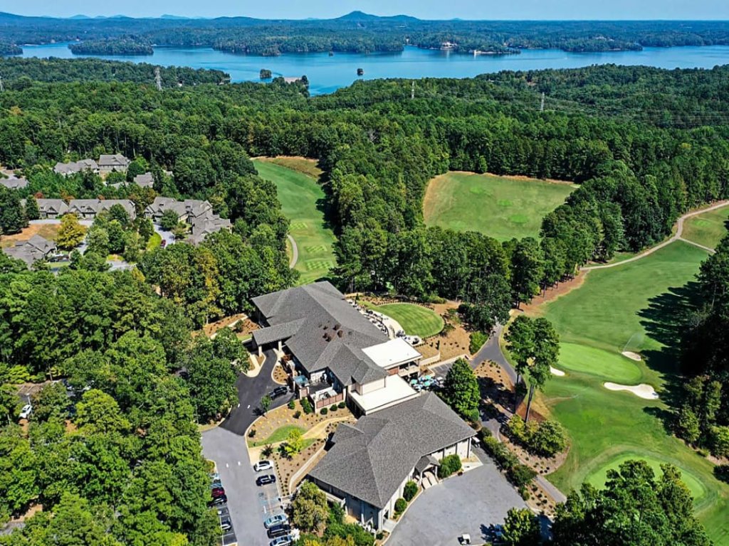 Lake side Keowee Condo w/ Amenities, 12 m Clemson Vacation Rental in South Carolina - RedAwning