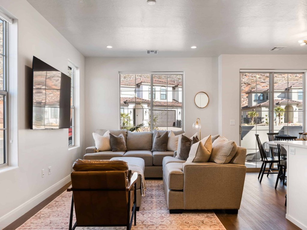 Life is Suite Vacation Rental in Utah - RedAwning