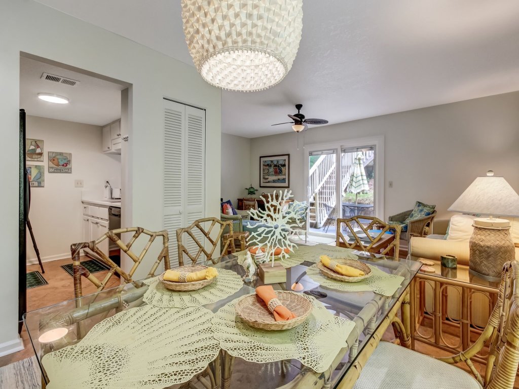 2646B 1st Ave Vacation Rental in Fernandina Beach - RedAwning