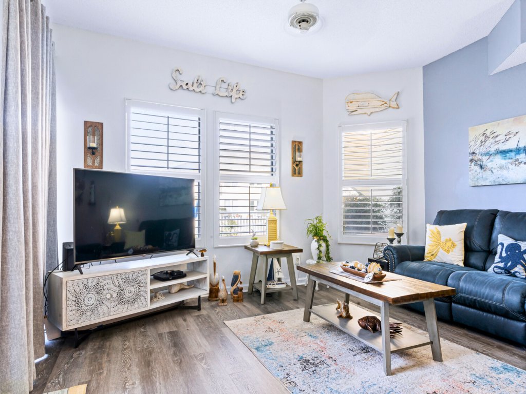 Hook, Wine, & Linger 9132 Vacation Rental in Destin - RedAwning