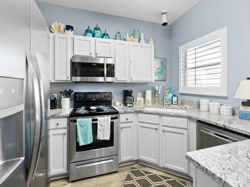 Hook, Wine, & Linger 9132 Vacation Rental in Destin - RedAwning