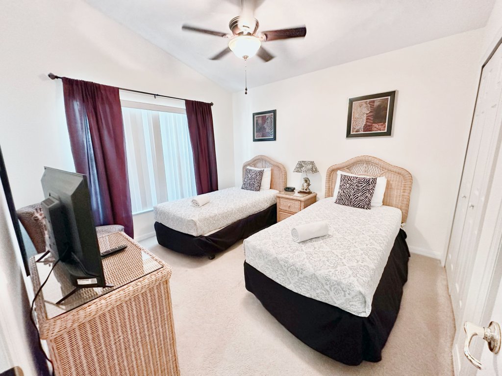 777BD - West Haven Gated Community Vacation Rental in Davenport - RedAwning