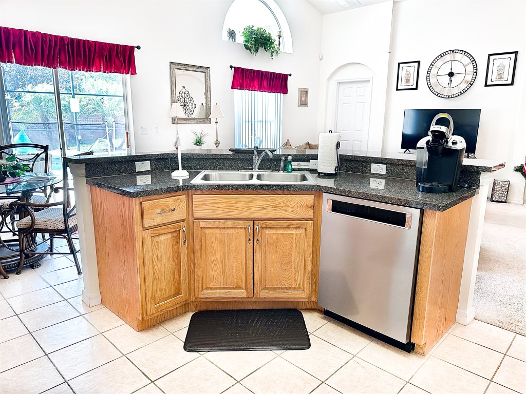 777BD - West Haven Gated Community Vacation Rental in Davenport - RedAwning