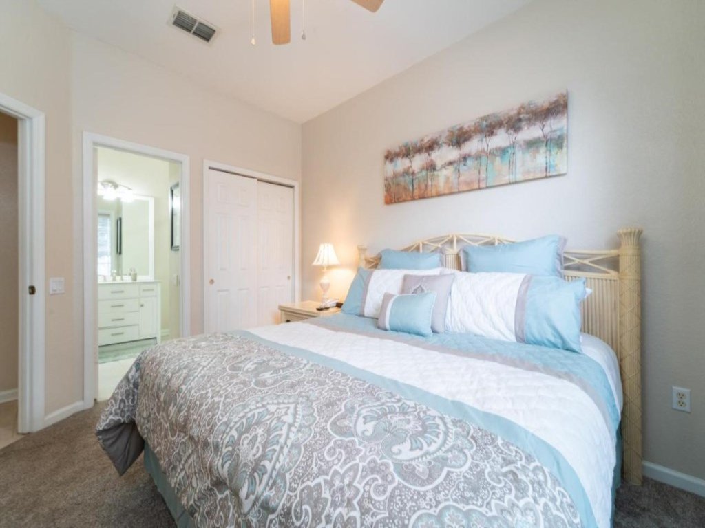 Callaghan Cantina Vacation Rental in Kissimmee - RedAwning