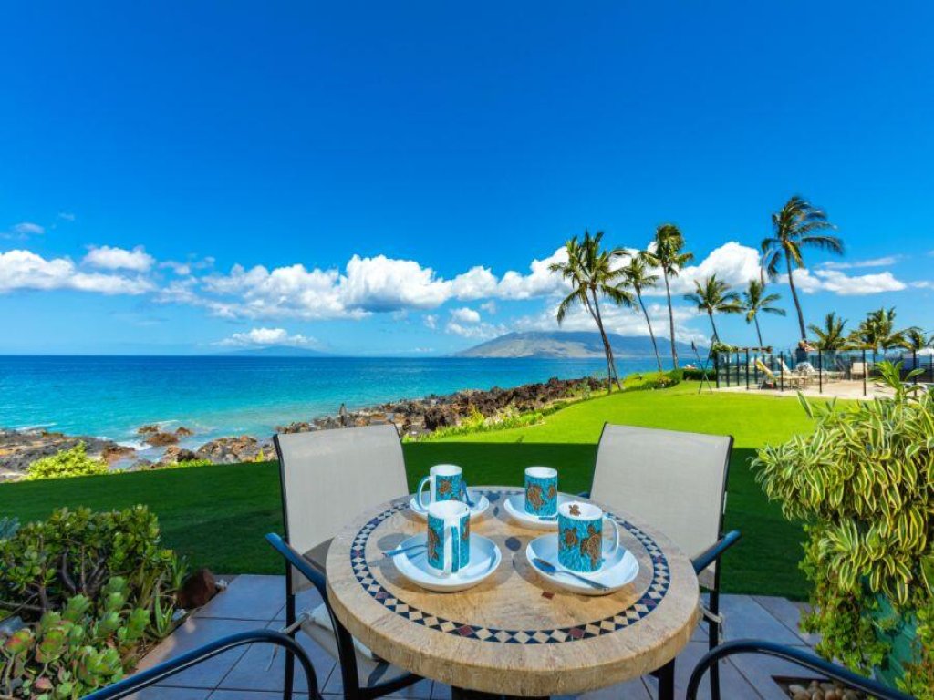 KIHEI SURFSIDE #102 Vacation Rental in Hawaii - RedAwning