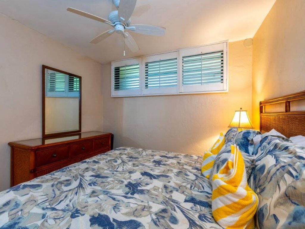 KIHEI SURFSIDE #102 Vacation Rental in Hawaii - RedAwning