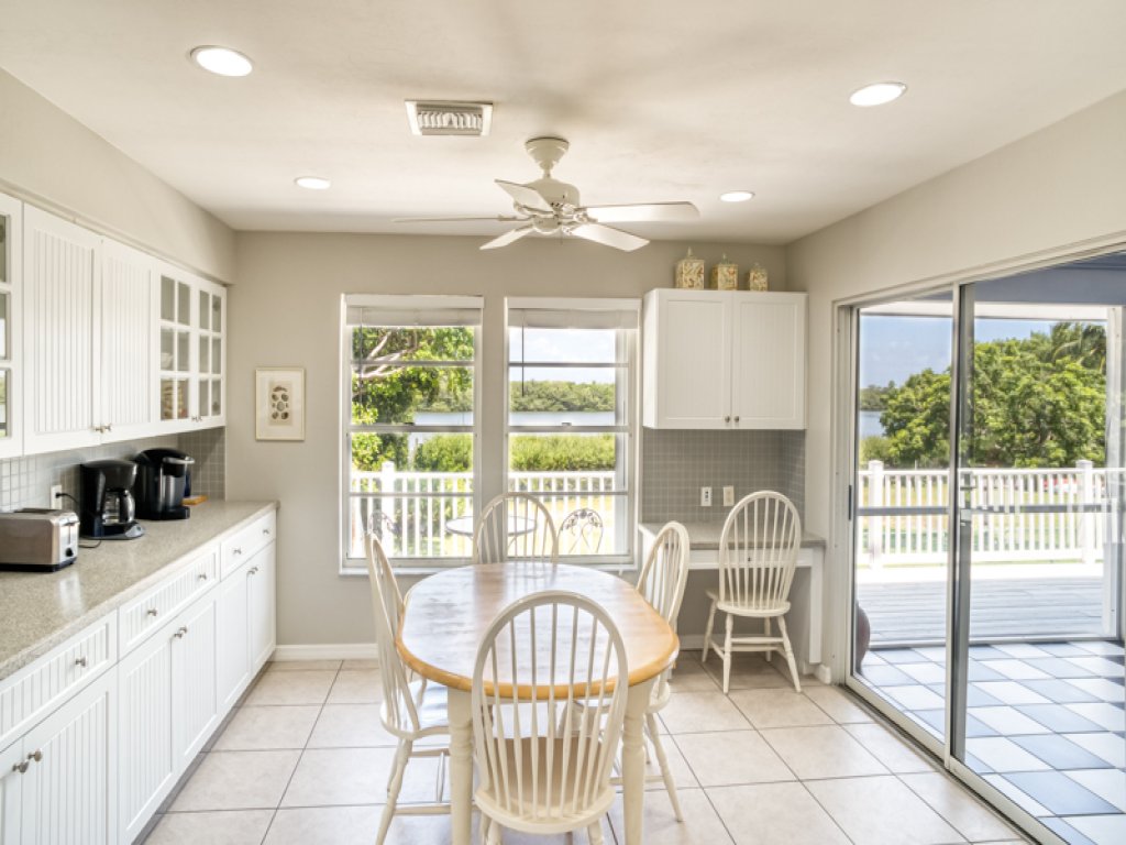Baywatch Casa Vacation Rental in Captiva - RedAwning