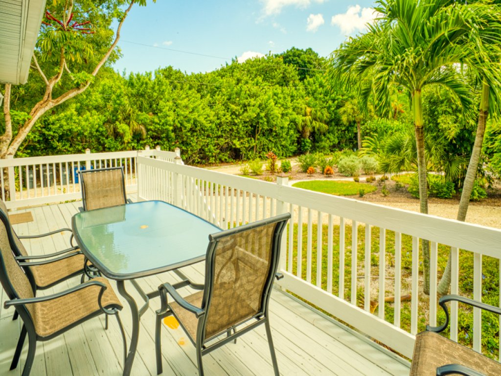 Baywatch Cabin Vacation Rental in Captiva - RedAwning