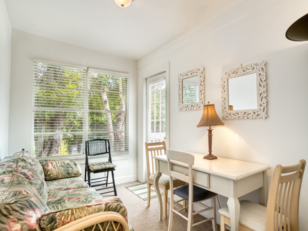 Baywatch Cabin Vacation Rental in Captiva - RedAwning