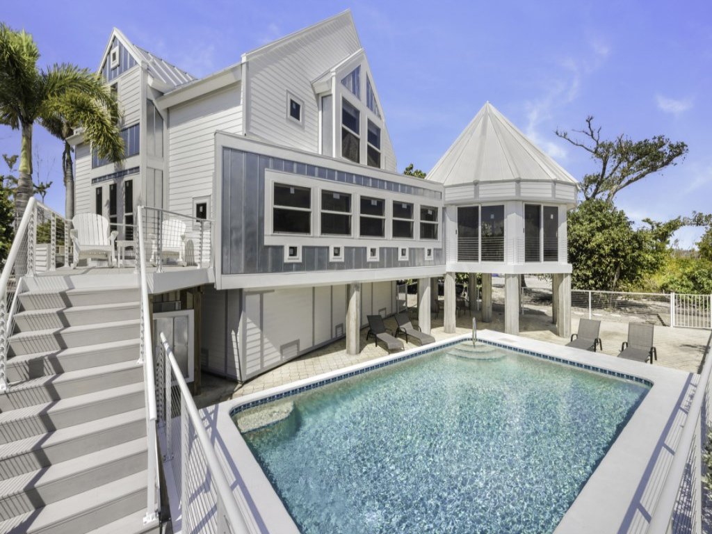 Holley House Vacation Rental in Captiva - RedAwning