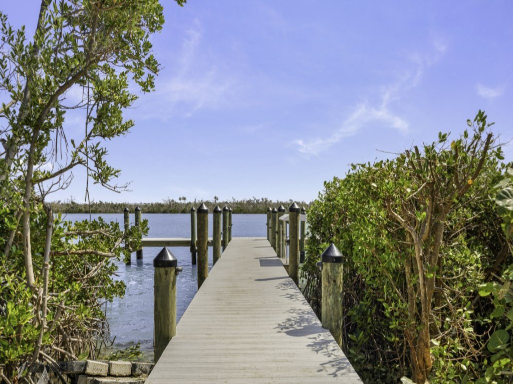 Holley House Vacation Rental in Captiva - RedAwning