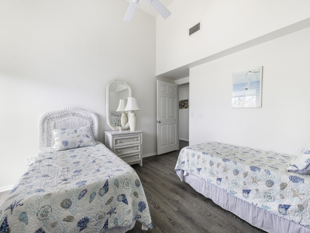 Holley House Vacation Rental in Captiva - RedAwning