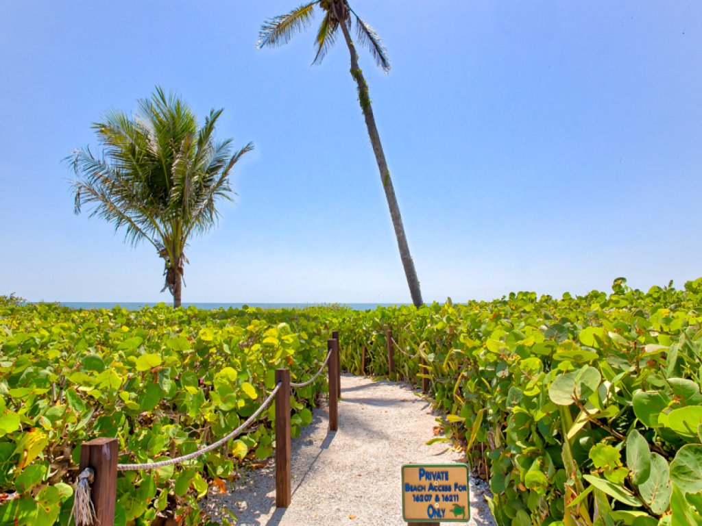 Baybarlyn Vacation Rental in Captiva - RedAwning