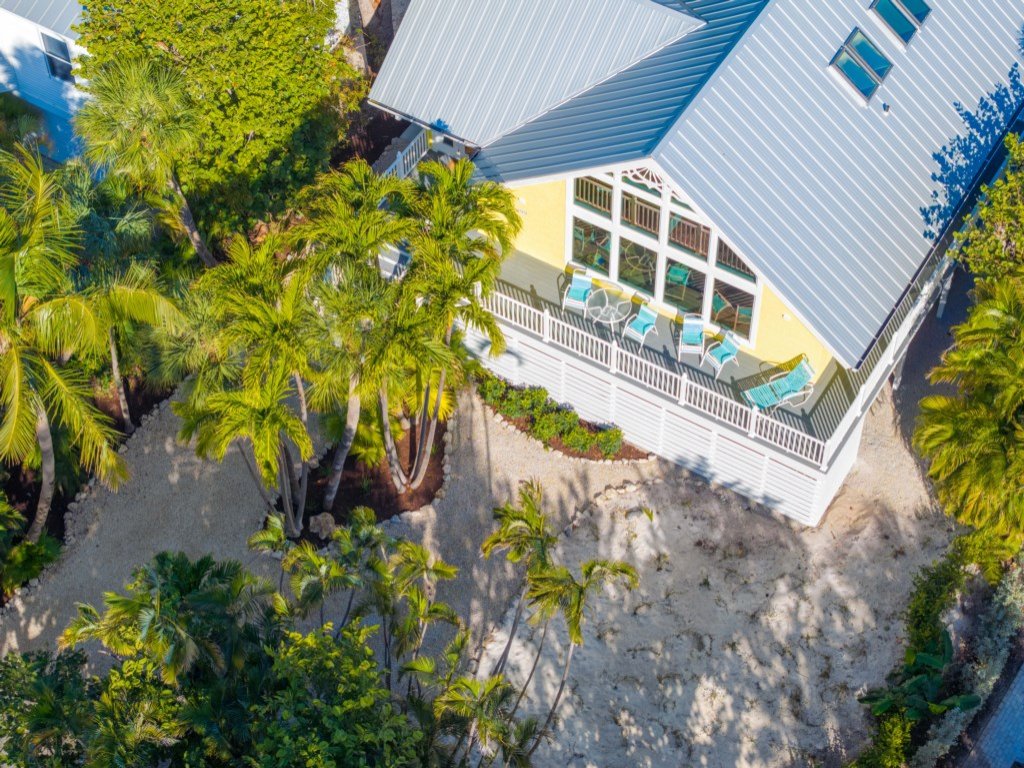 Amarelo Sol Vacation Rental in Captiva - RedAwning