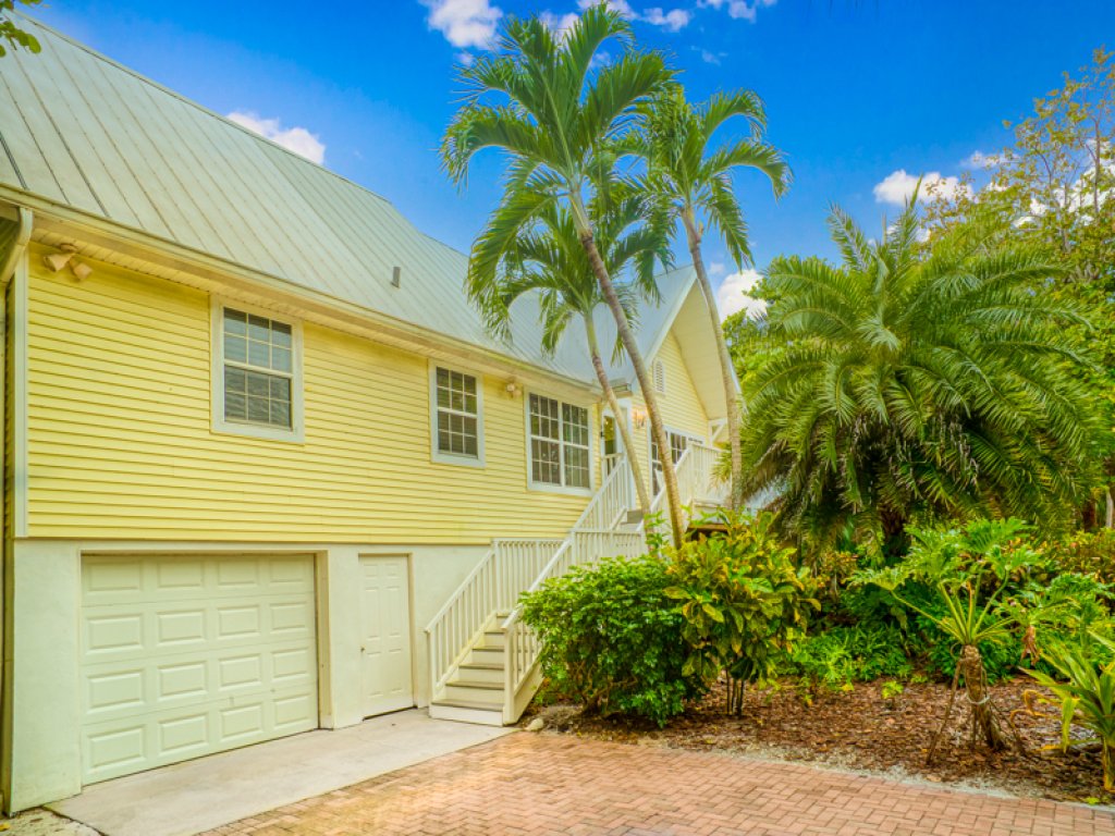 Bird of Paradise Vacation Rental in Captiva - RedAwning