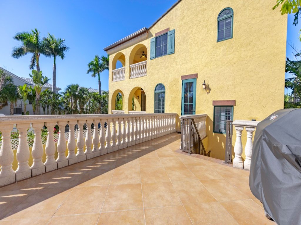 Villa Del Mar Vacation Rental in Captiva - RedAwning