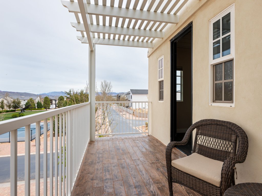 Palazzo #F11 Vacation Rental in Hurricane - RedAwning