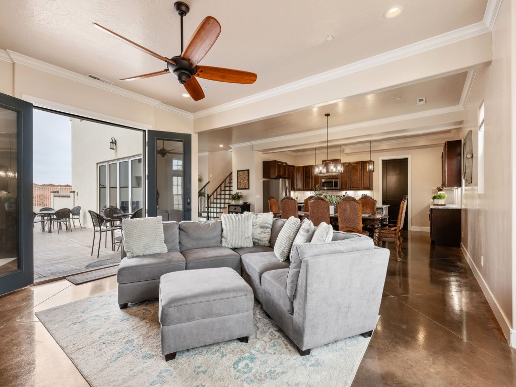 Palazzo #F11 Vacation Rental in Hurricane - RedAwning