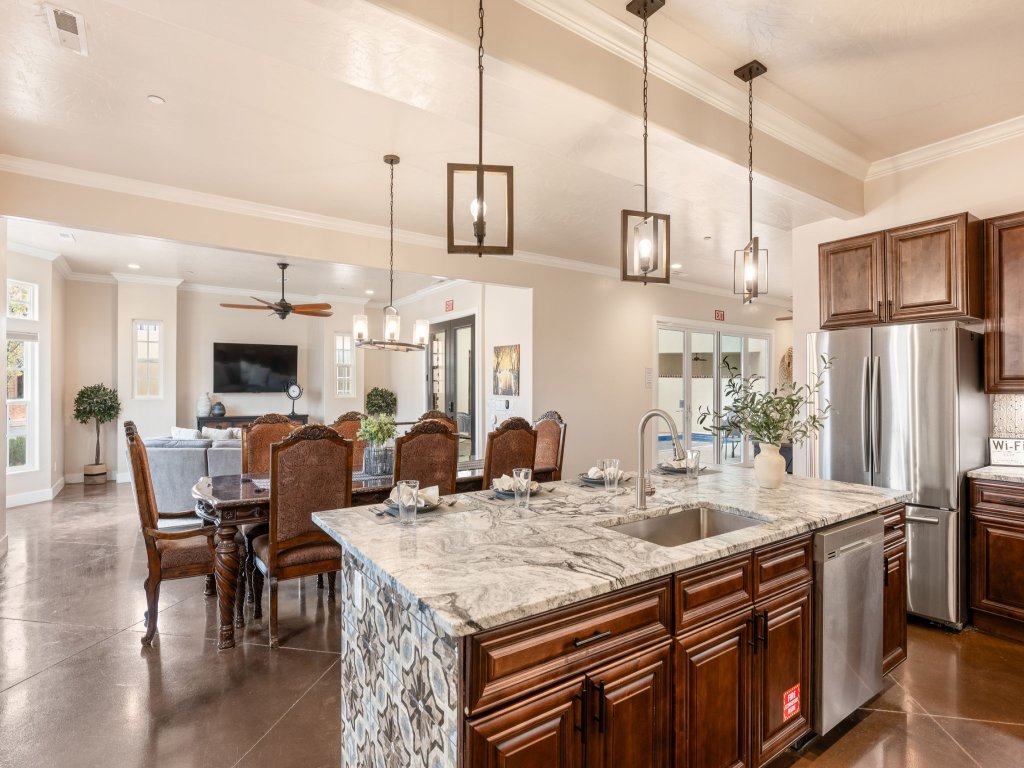 Palazzo #F11 Vacation Rental in Hurricane - RedAwning
