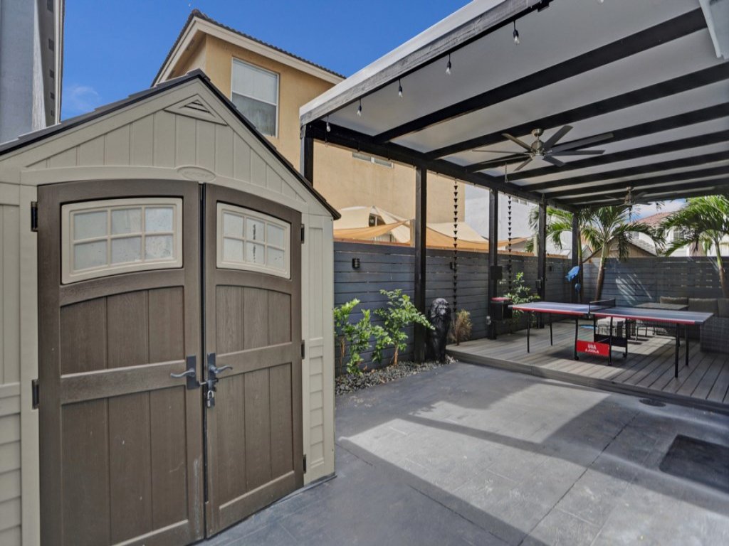 4 BR Designer Home Next to Shul and Community Pool Vacation Rental in Fort Lauderdale - RedAwning