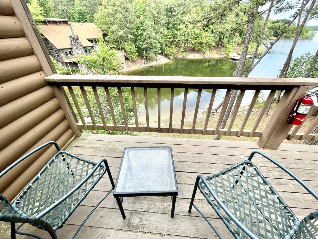 Mountain Harbor four bedroom condo Vacation Rental in Arkansas - RedAwning