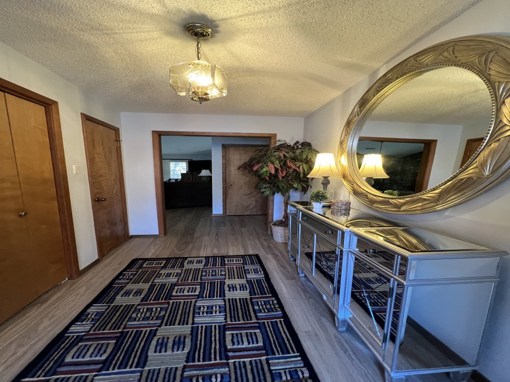 37CPD - Forest view, log-sided two bedroom, two bath condo on Lake Ouachita Vacation Rental in Arkansas - RedAwning