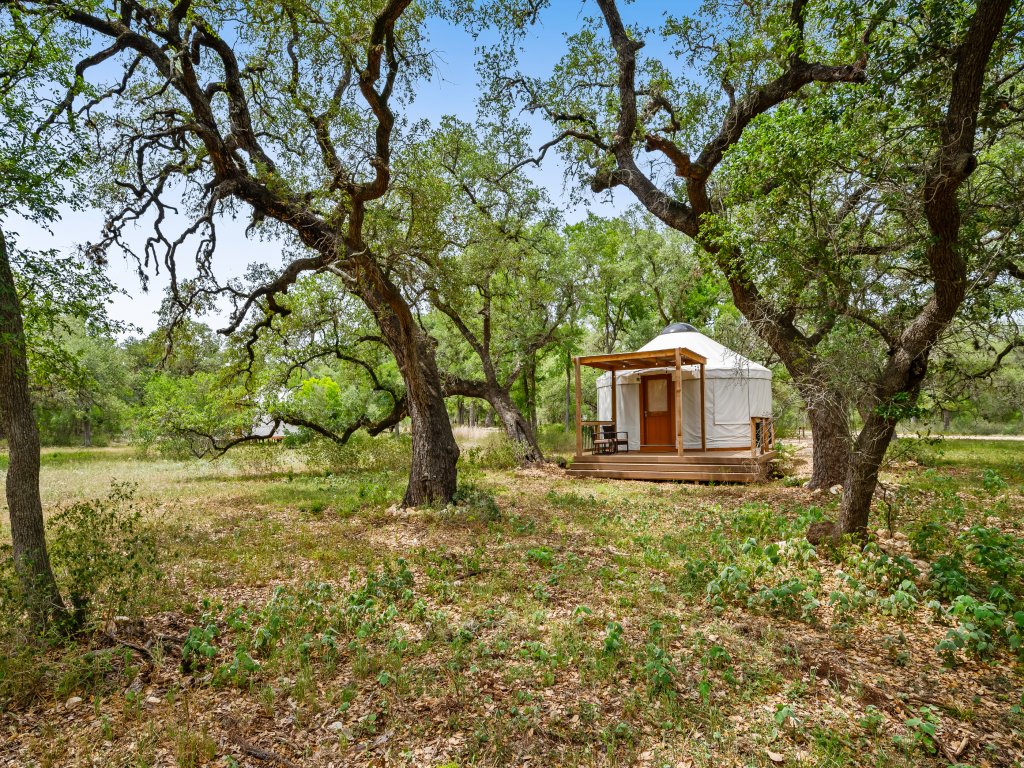 OT 3515H Texas Yurt Haus Horned Frog Vacation Rental in New Braunfels - RedAwning