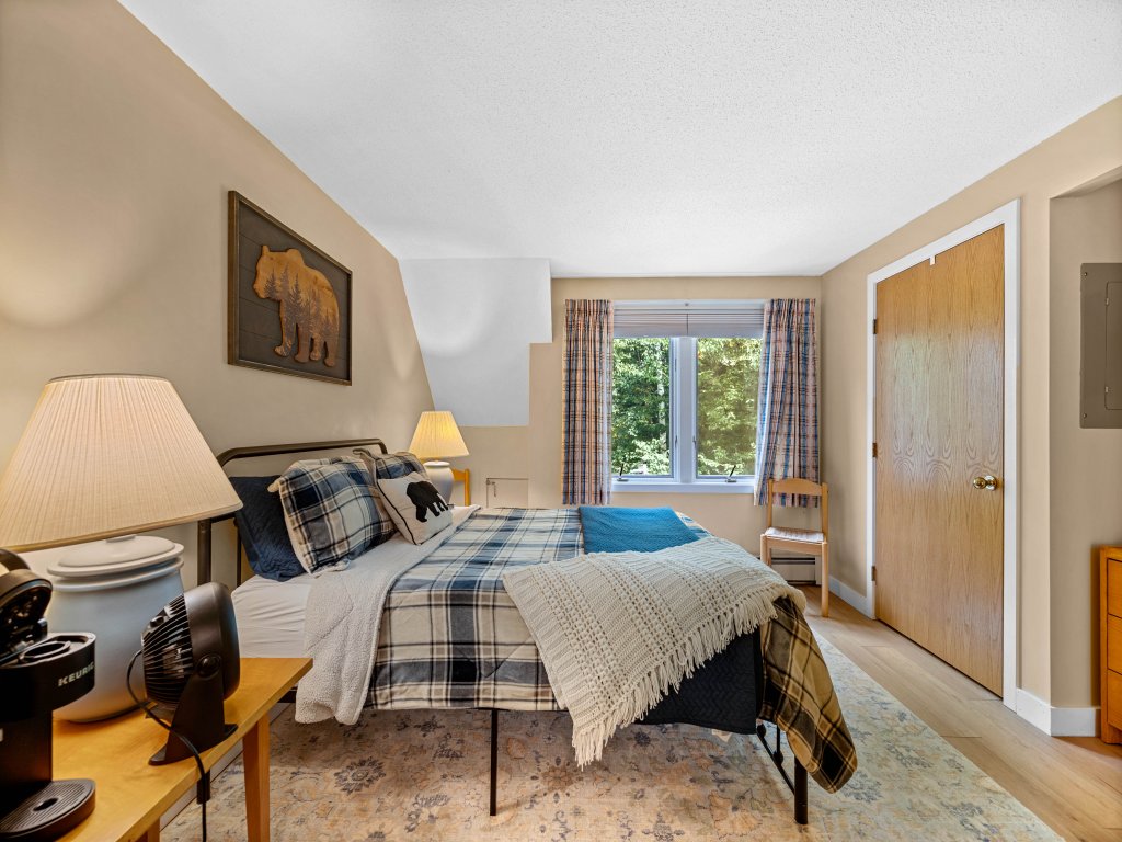 Fall Line Condo G6A Vacation Rental in Killington - RedAwning