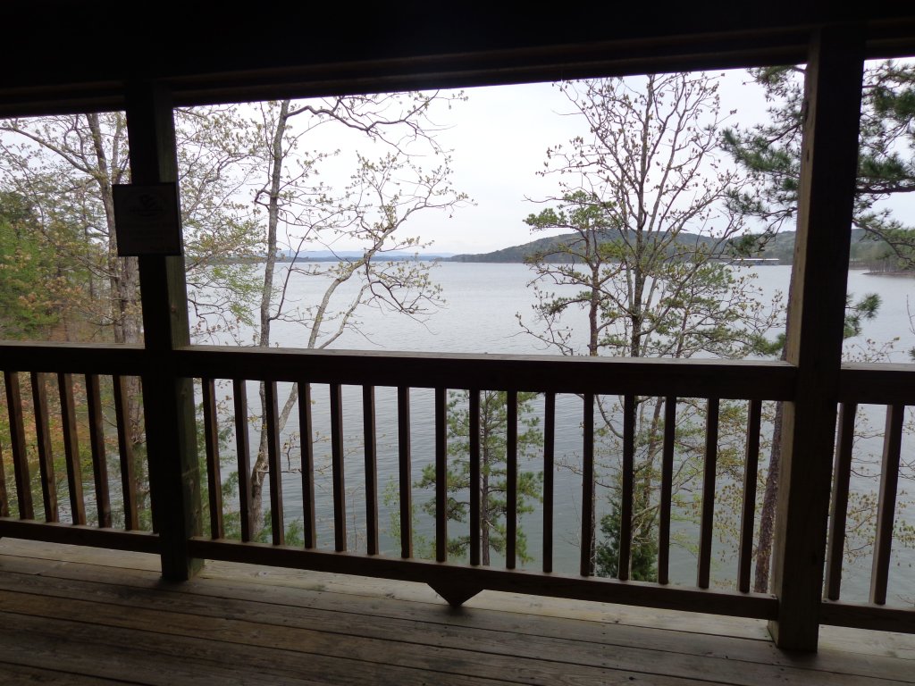 C17 - Lake view three bedroom, three bath log-sided cottage with private hot tub overlooking Lake Ouachita Vacation Rental in Arkansas - RedAwning