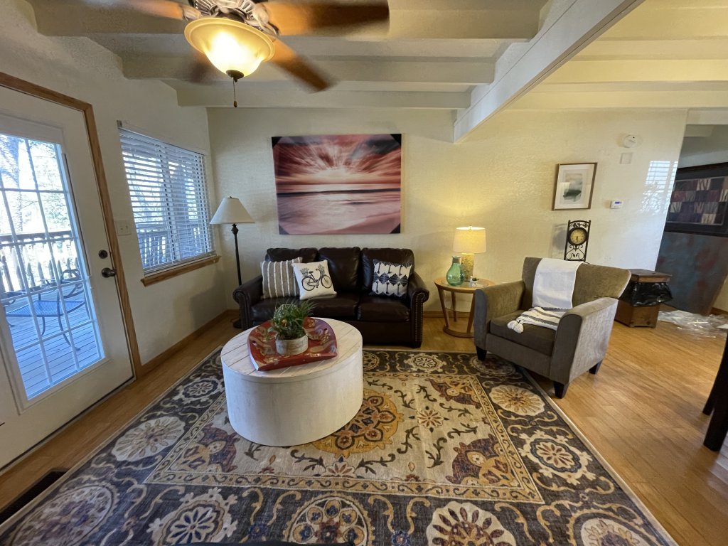 C4 - Mountain Harbor two bedroom Lodge cottage Vacation Rental in Arkansas - RedAwning