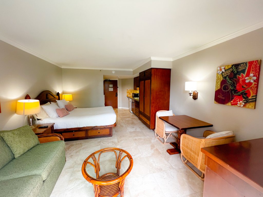 Radiant Luana Waikiki Studio  Vacation Rental in Honolulu - RedAwning