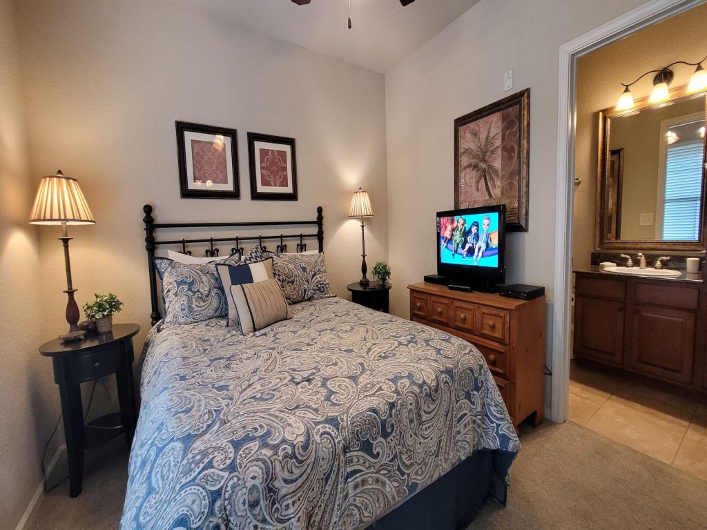 BP421CP 3 Bed condo at Bella Vacation Rental in Davenport - RedAwning