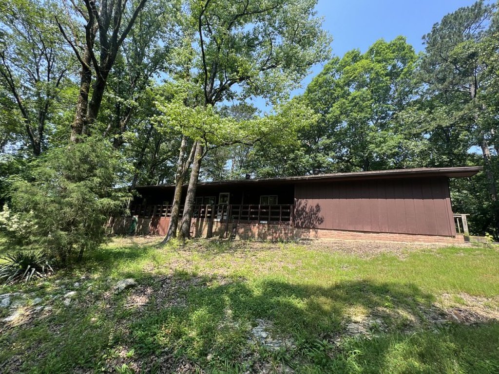 VGL - Mountain Harbor's four bedroom house Vacation Rental in Arkansas - RedAwning