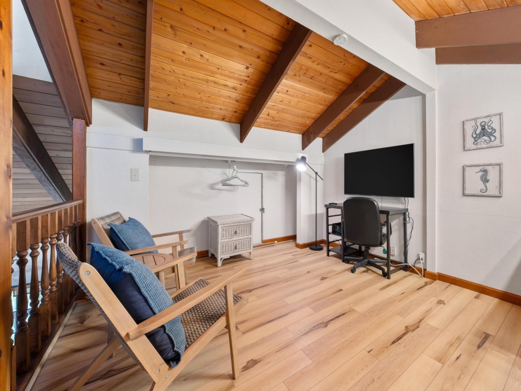 Big Island Lunapule Condos 106B Vacation Rental in Kailua Kona - RedAwning