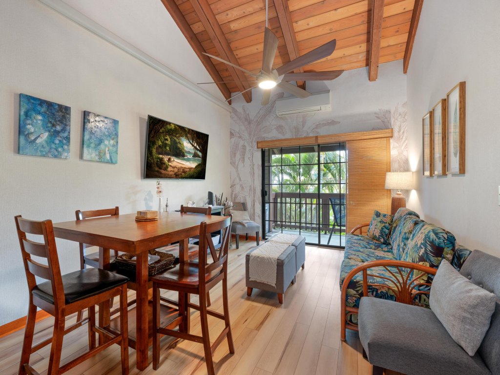 Big Island Lunapule Condos 106B Vacation Rental in Kailua Kona - RedAwning