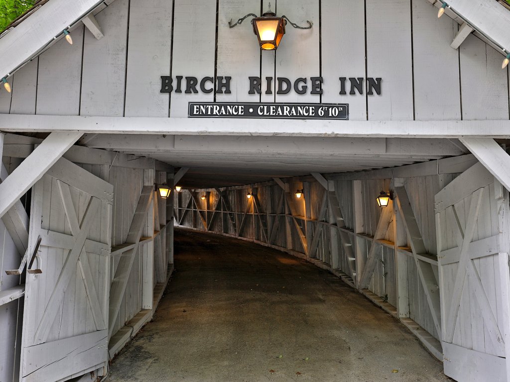 The Birch Ridge #10 - Blue Velvet Room Vacation Rental in Killington - RedAwning