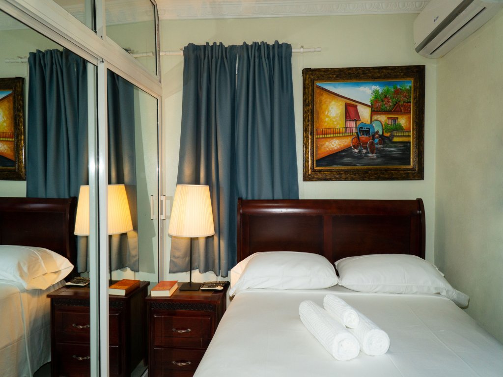 Villa Gumio 2BR Apt -7min walk Boca Chica Beach Vacation Rental - RedAwning