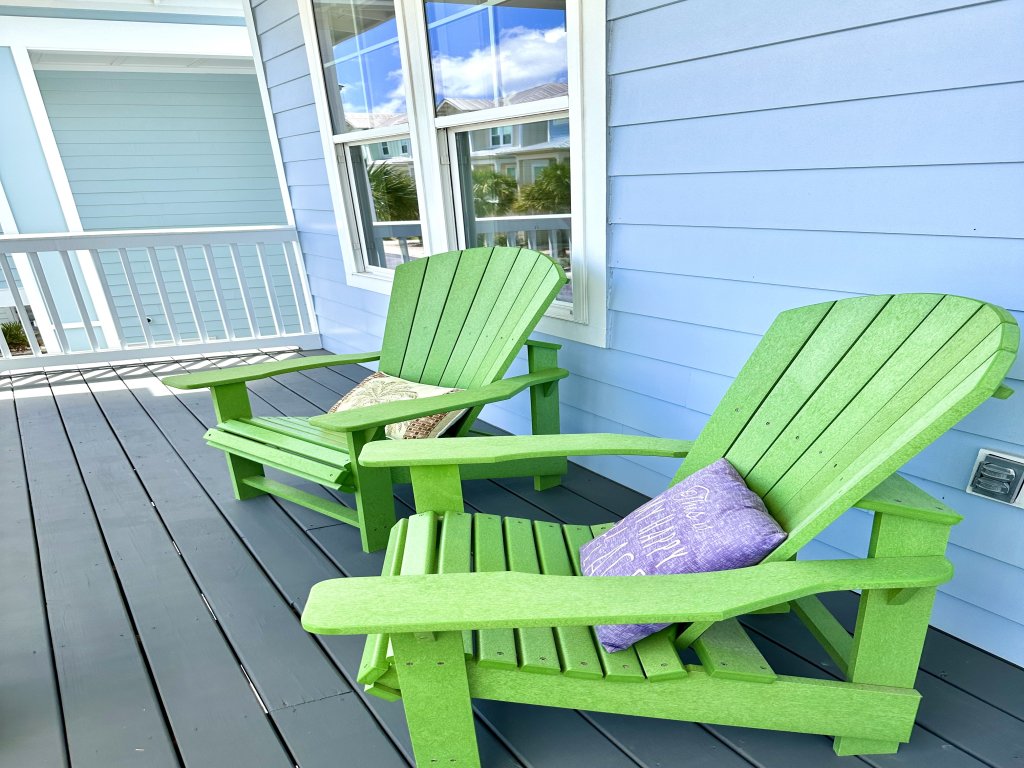 Emerald Coast Cottage Vacation Rental in Navarre - RedAwning