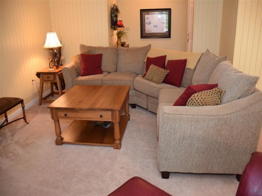 Seven Springs 2 Bedroom Deluxe Condo with Private Deck! Vacation Rental in Pennsylvania - RedAwning