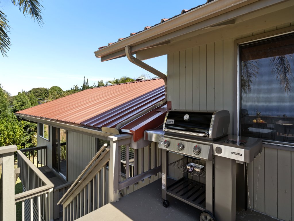 Halekii Sunset Vacation Rental in Kealakekua - RedAwning