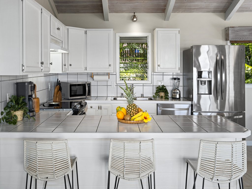 Halekii Sunset Vacation Rental in Kealakekua - RedAwning