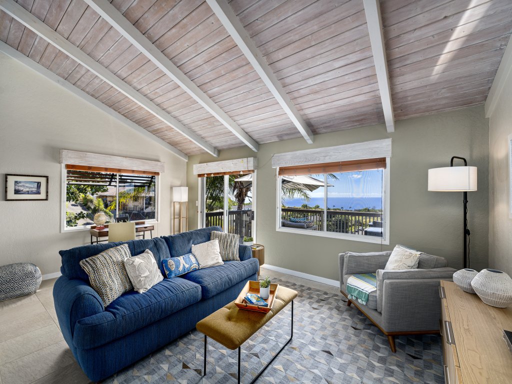 Halekii Sunset Vacation Rental in Kealakekua - RedAwning