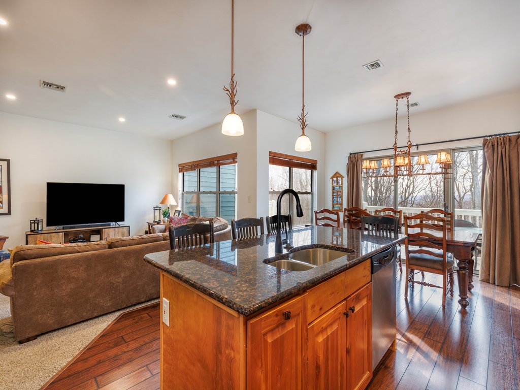 Seven Springs 4 BR Premium Condo, Deck with Views Vacation Rental in Pennsylvania - RedAwning