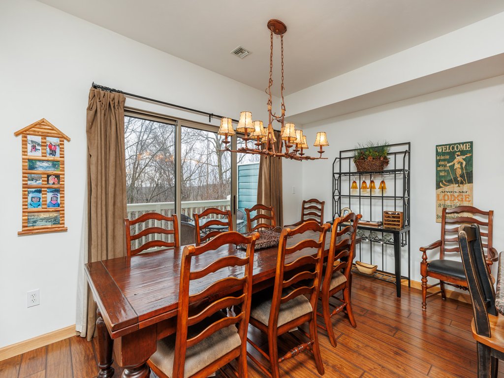 Seven Springs 4 BR Premium Condo, Deck with Views Vacation Rental in Pennsylvania - RedAwning