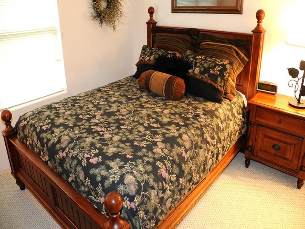 Seven Springs 4 BR Premium Condo, Deck with Views Vacation Rental in Pennsylvania - RedAwning