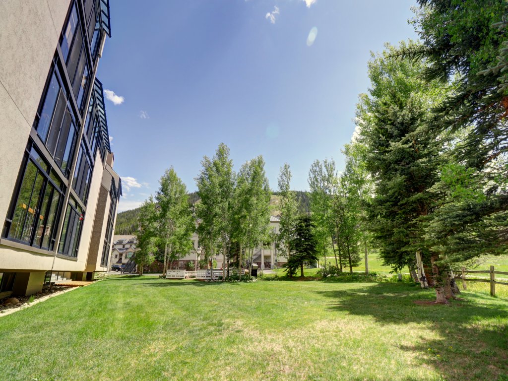 WH405 Wheeler House Vacation Rental in Copper Mountain - RedAwning